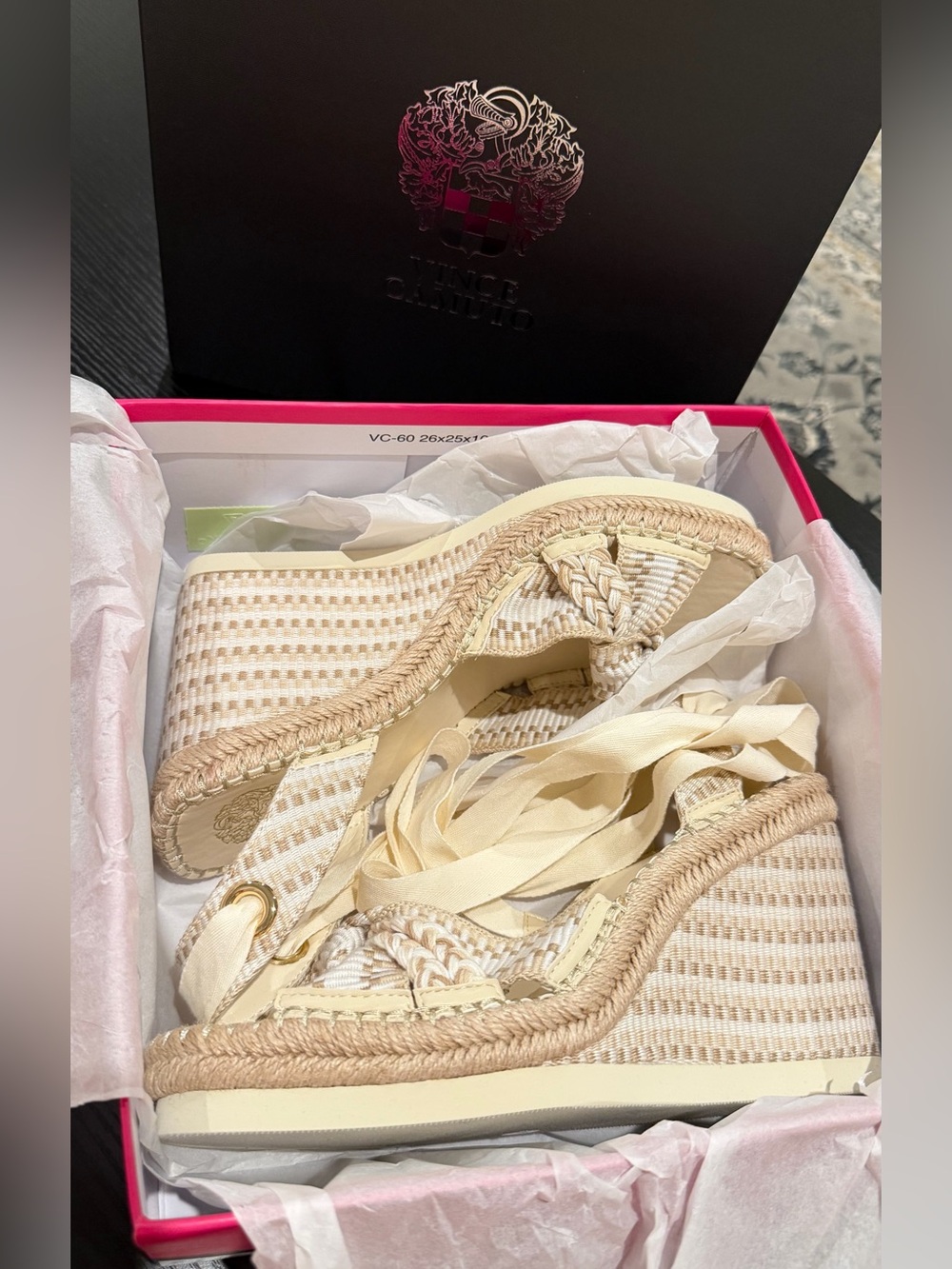 Vince Camuto Bealie Wedge Sandals — Ivory Multi — Size 8.5 — NEW IN BOX - Picture 2 of 8
